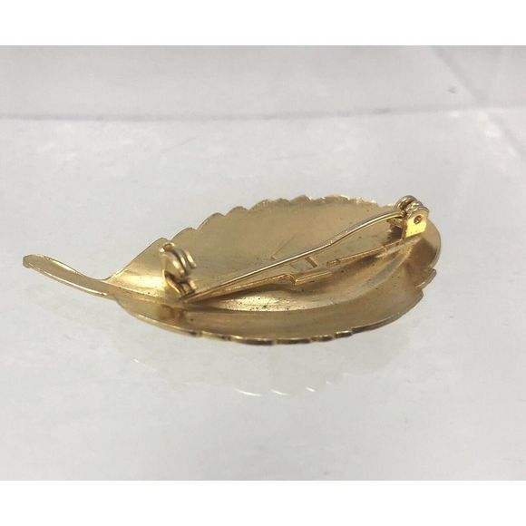 Gold Tone Feather Brooch Leaf Pin Jewelry - Picture 9 of 9